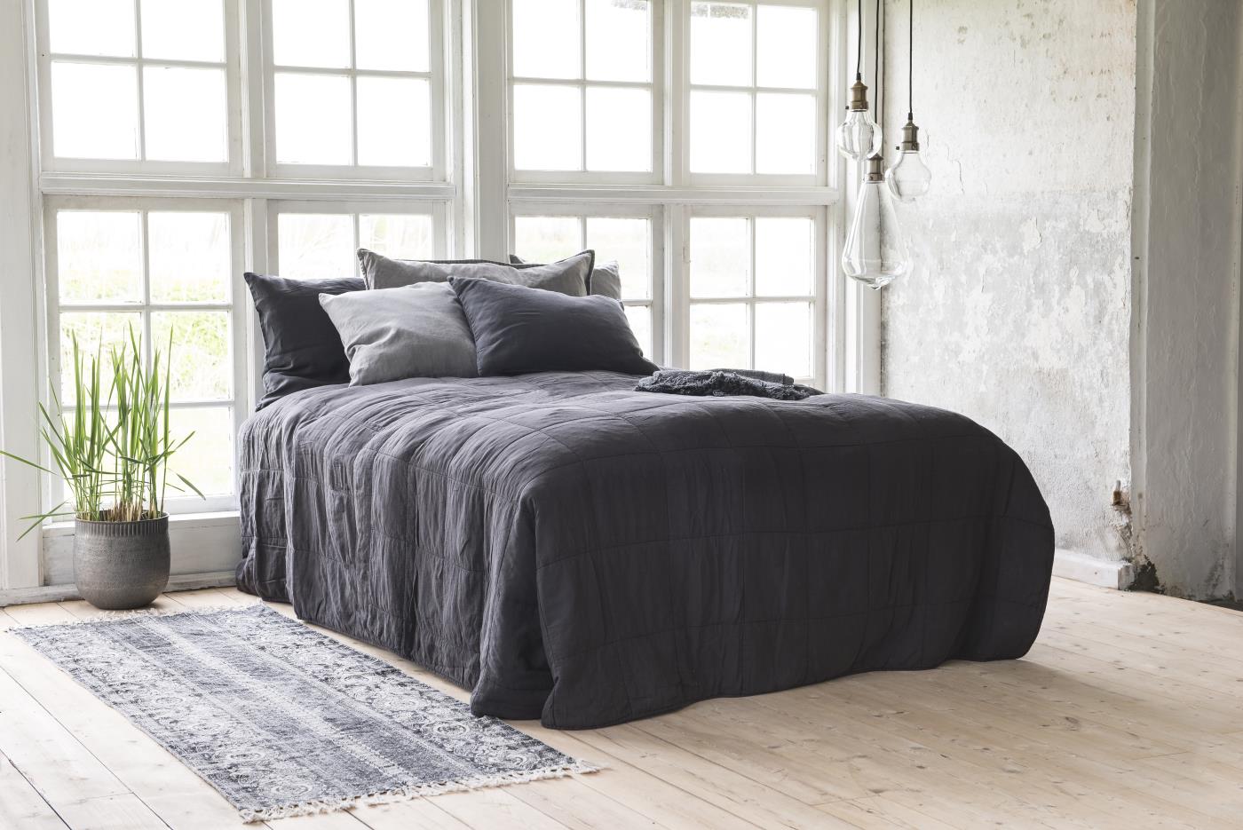 Ib Laursen - Quilt sengetæppe dobbelt antracit 240x240 cm - Sengetæpper -